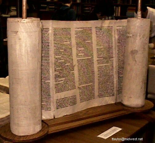 Torah.jpg